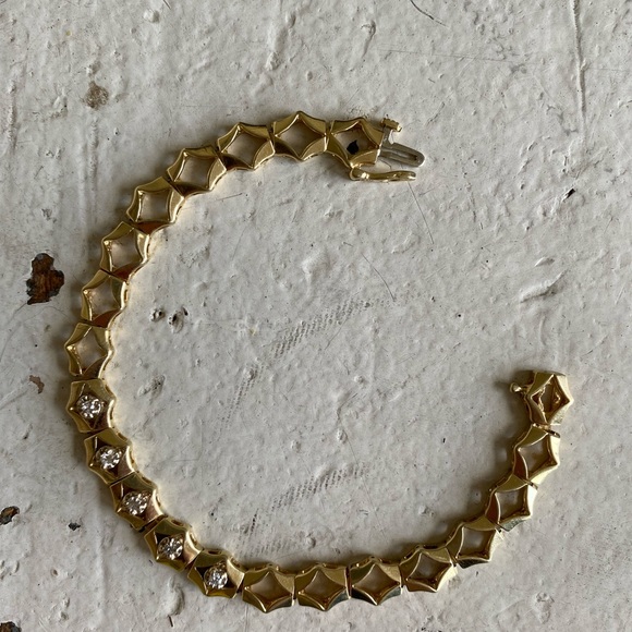 14k gold and diamond bracelet - Picture 9 of 11